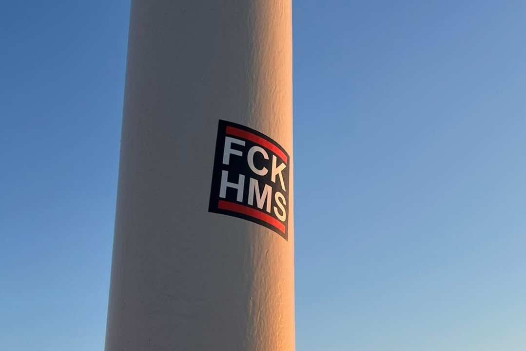 Lot de stickers carrés "FCK HMS"